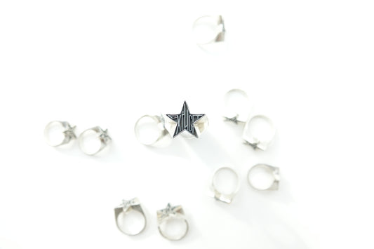 STAR LOGO SIGNET RING